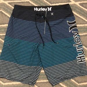 🦋SALE🦋 Hurley Phantom board shorts